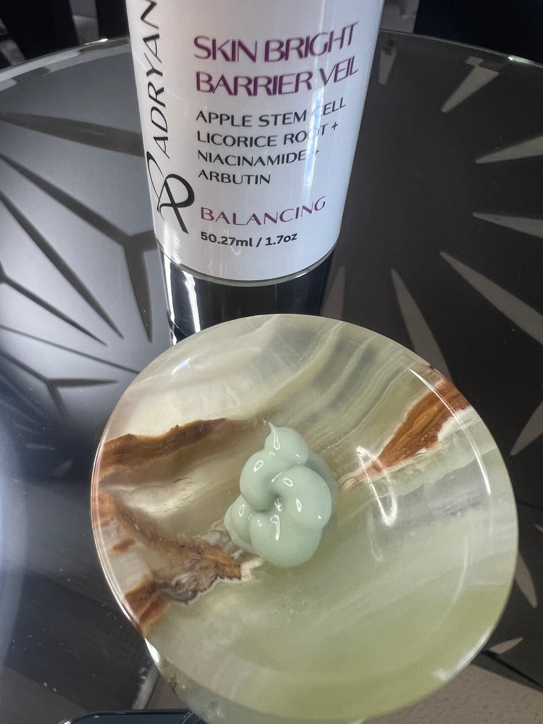AE-SC - SKIN BRIGHT BARRIER VEIL MOISTURIZER